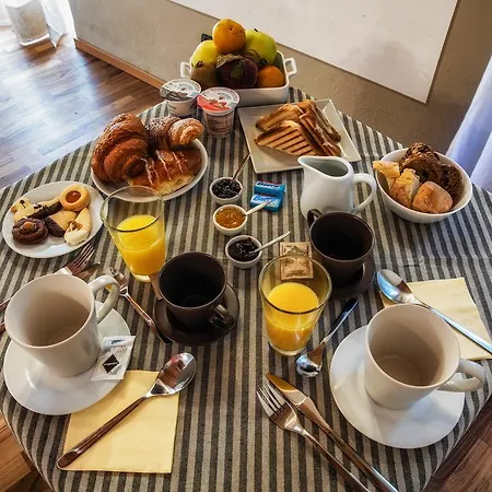 De' Montetini Bed & Breakfast 2*