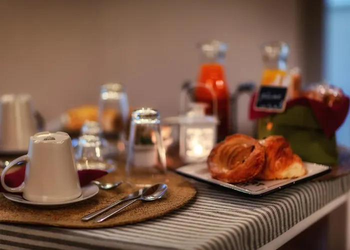 Couette-café De' Montetini 3*